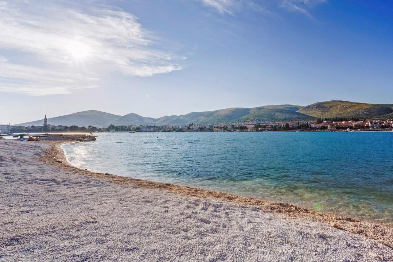 Šmuketa in Trogir Haus für 4-5 Personen Villa Eksteriør bilde