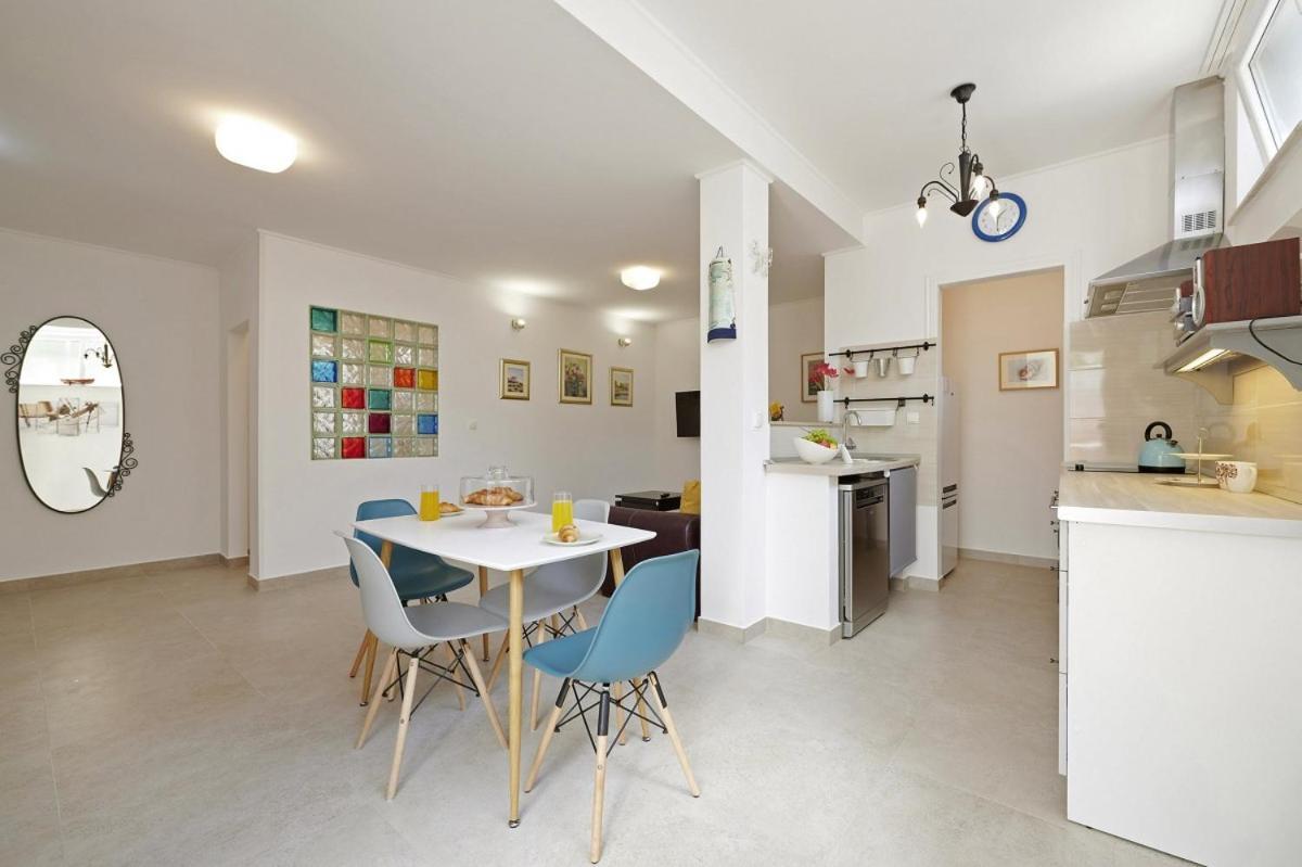 Šmuketa in Trogir Haus für 4-5 Personen Villa Eksteriør bilde